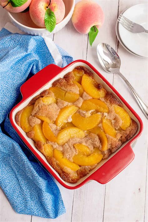 Easy Old-Fashioned Peach Cobbler Recipe – Delish Food