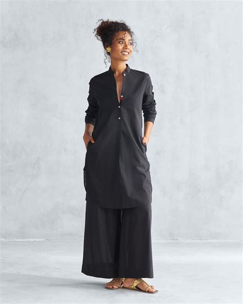 Basic Mid Length Kurta - White Seersucker – Nicobar