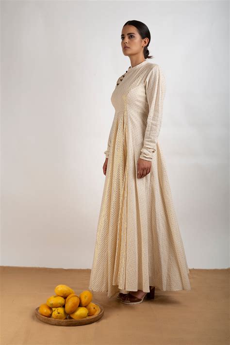 Mastani – Rishi and Vibhuti