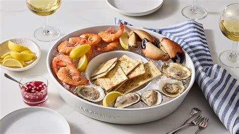 LeCreuset Le Creuset Stoneware Signature Oval Chip and Dip India | Ubuy