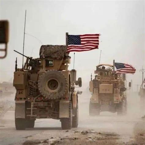 美军连续两天从叙利亚偷油 出动车队转运盗采石油_新闻_非法_伊拉克