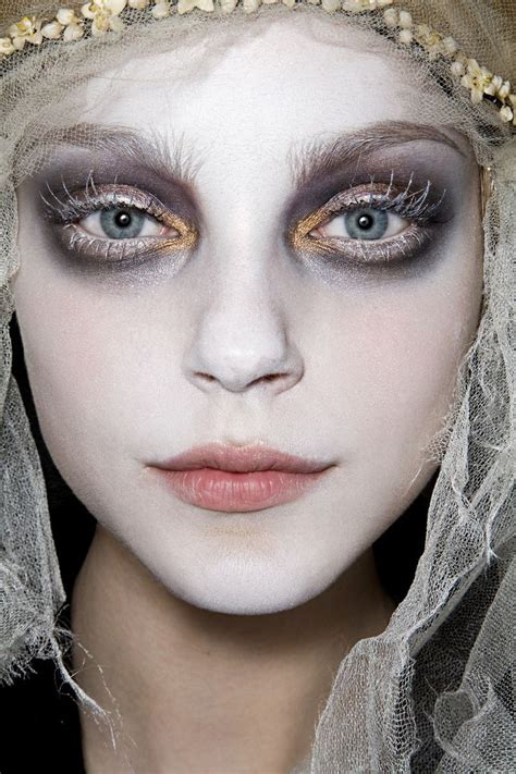 cute ghost makeup