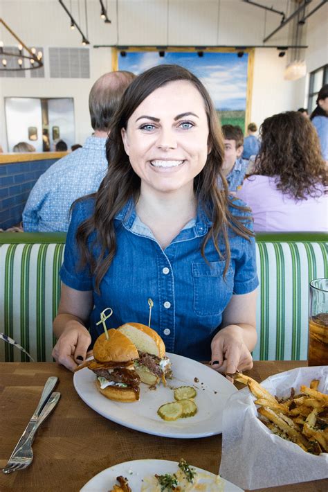 Zinburger Downtown Gilbert: Great Gilbert AZ Date Spot