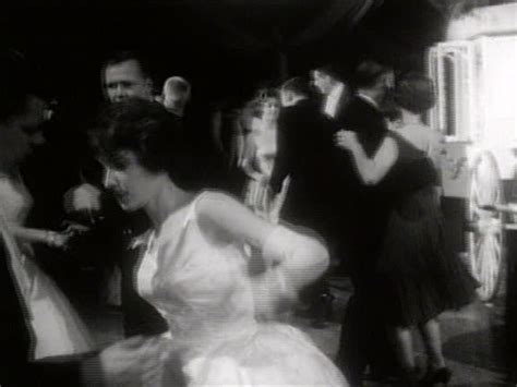 60s Dance Skirt Fling 的图像结果