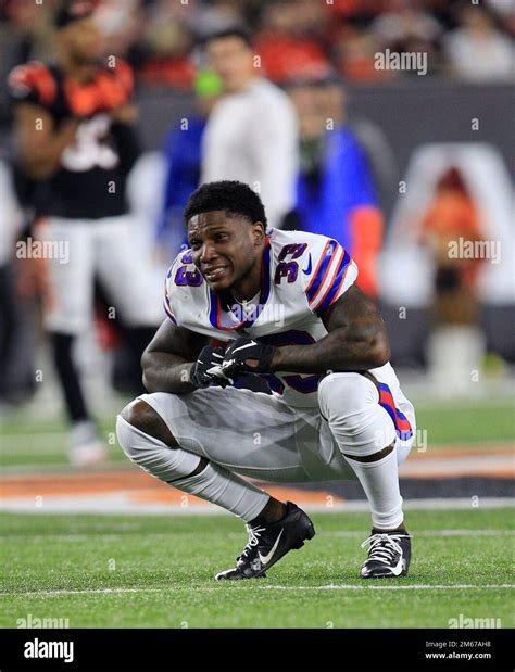 Cincinnati, Ohio, USA. 2nd Jan, 2023. Buffalo Bills cornerback Siran ...