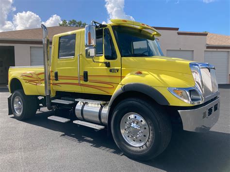 Custom International Cxt