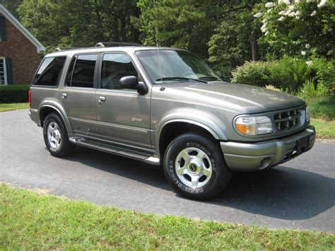 1999 Ford Explorer - Exterior Pictures - CarGurus