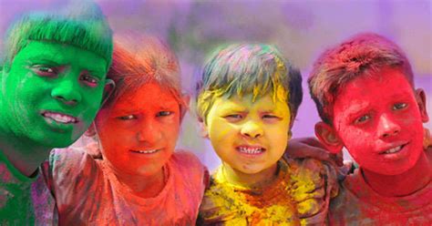 10 Hilarious Misconceptions Foreigners Have About India