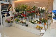 negozio fiori arredamento in legno per negozio di fiori fadini mobili negozio fiori arredamento in legno per negozio di fiori fadini mobili