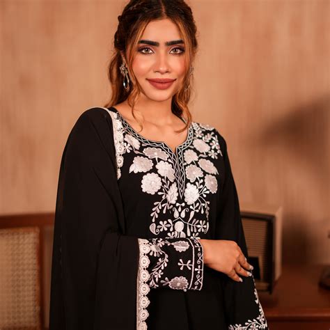Black Embroidery Full Lace Duptta Pakistani suit – Shahistaluxe Couture