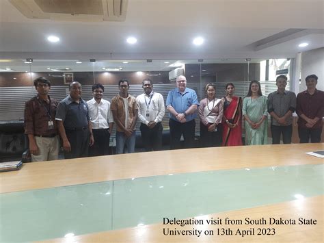 Dean| Engineering Colleges