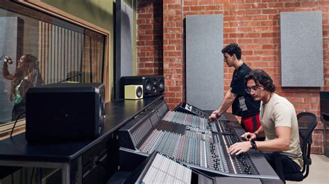 Careers You Can Pursue With a Music Production and Audio Engineering ...