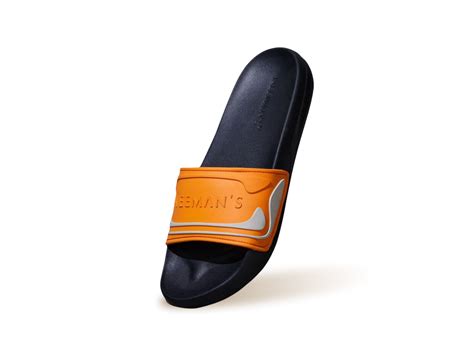 Buy Travel Slides For Men Online | 33% Off - Neemans