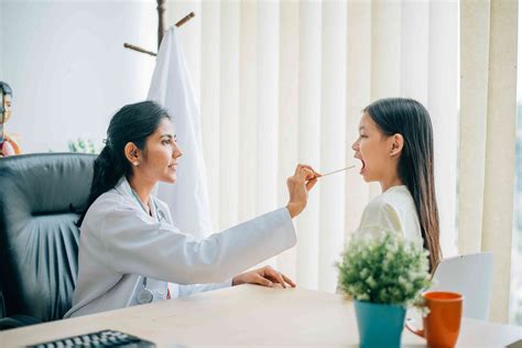 Transient Lingual Papillitis (Lie Bumps)