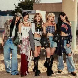 MIDNIGHT FICTION (Lyrics in English) - ILLIT