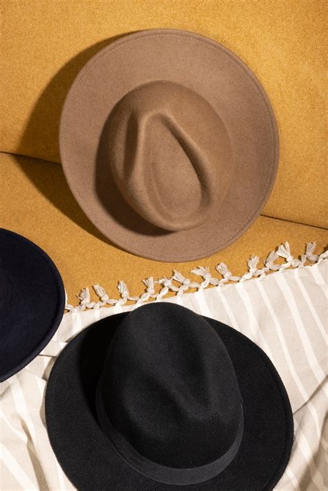 Hats walking Images - Free Download on Freepik