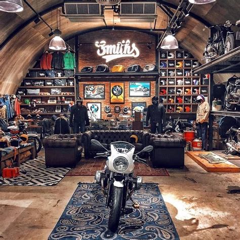 Ultimate Garage Man Cave Ideas for the Perfect Retreat | Man cave ...