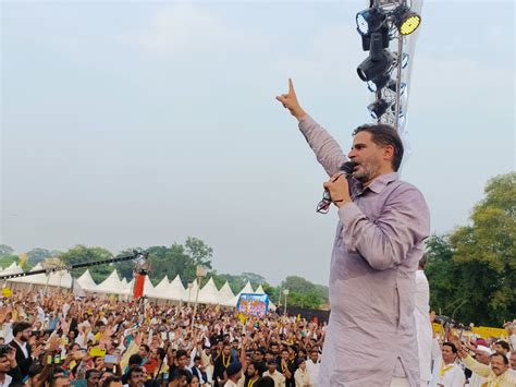 प्रशांत किशोर ने बताया जन सुराज की विचारधारा, बोले - मानव प्रथम ही हमारी विचारधारा है, गांधी ...