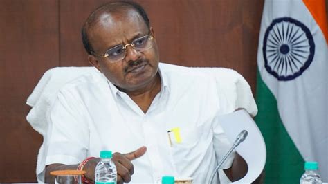Karnataka: Case filed against HD Kumaraswamy after party leader accuses ...
