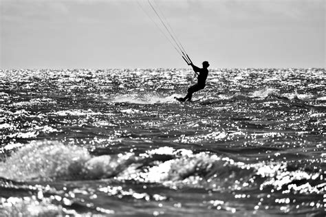 ¿Cuáles son los beneficios del agua de mar para la piel?