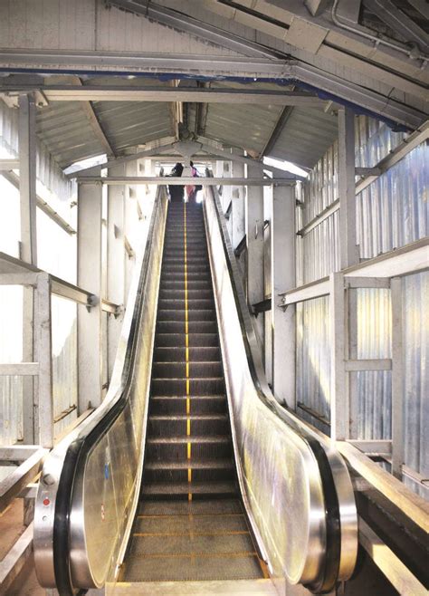 Two new escalators installed at Kanchrapara Station