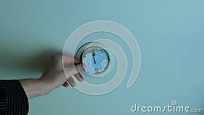 How to Repair LED Ceiling Light 的图像结果