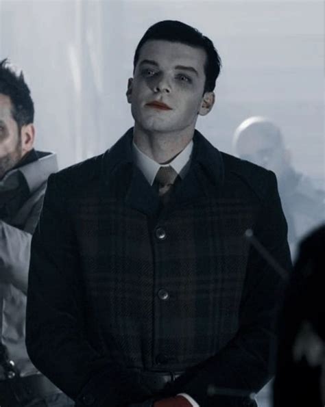 Pin by 𝘢 𝘳 𝘪 𝘢 🌱 on |•character board: Ceren•| gotham | Gotham tv ...