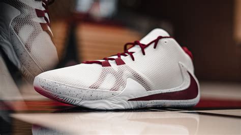 How Big is the Average NBA Player’s Shoe Size? | Hoops Addict