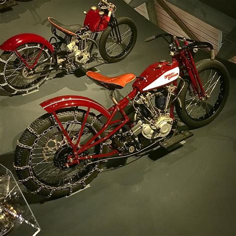 motorcycle on 30s