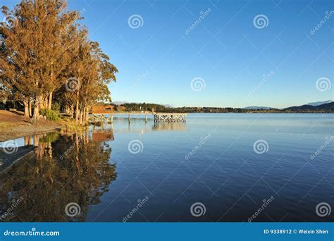 Lake Te Anau in South New Zealand Stock Photo - Image of mirror, wide ...