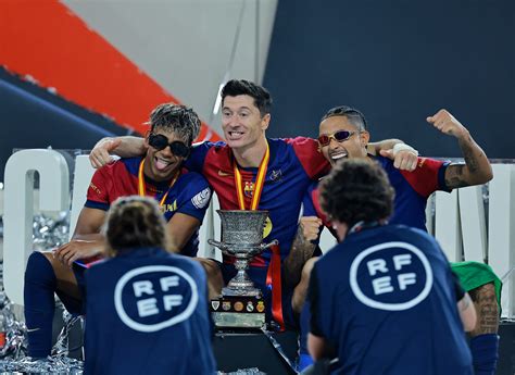 Lamine Yamal Dominates Mbappé: Four Straight Victories for the Spanish ...