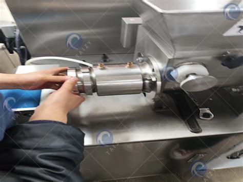 Image result for +Autiomatic Rncrusting Dumpling Machine Maker