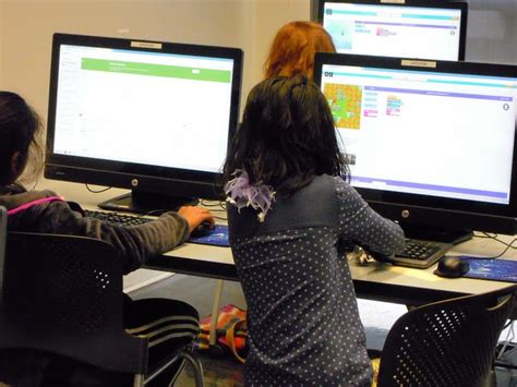 Computer Camp Program 的图像结果