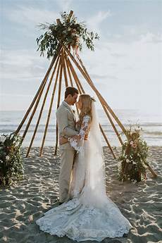 Seaside Wedding Ideas by 19 Charming And Coastal Wedding Arch Ideas For 2018 Seaside Wedding Ideas