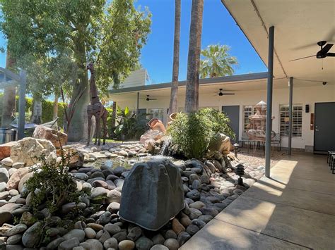 Desert Paradise Resort Hotel in Palm Springs, California - Gallery