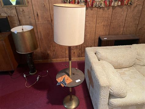 Lot - Vintage floor table lamp