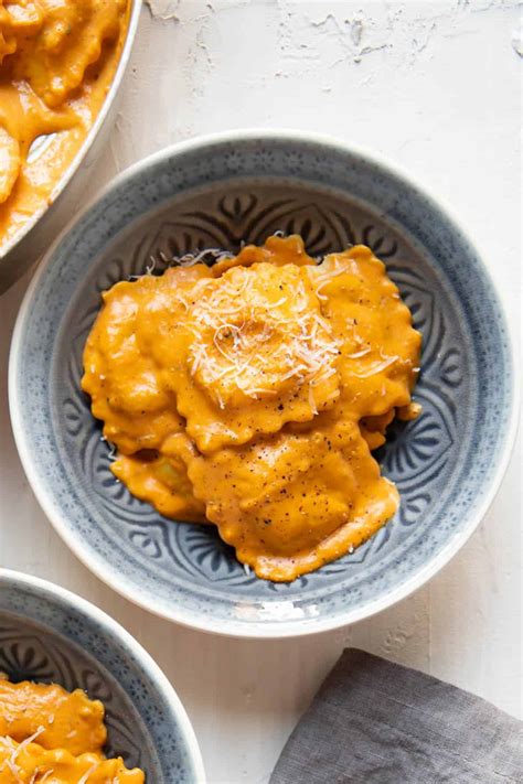 20 Minute Creamy Pumpkin Ravioli - Modern Crumb