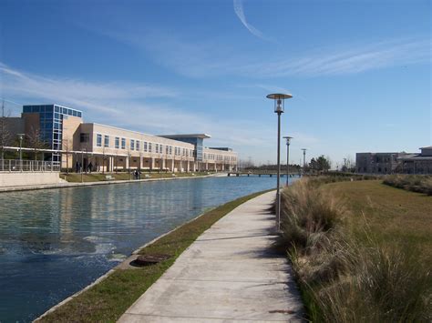 Lone Star College System | TX Almanac