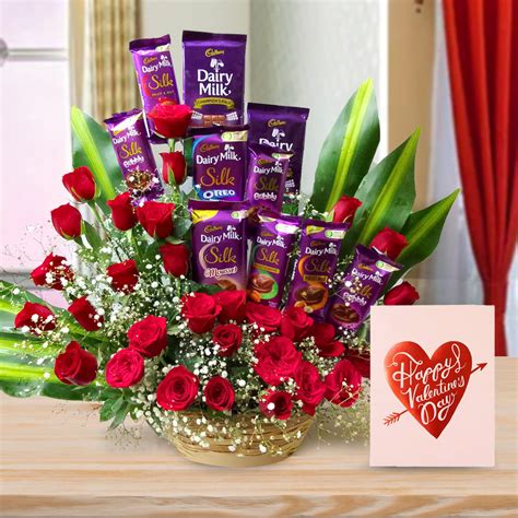 Valentine's Day 2024: 30 Red Roses & Mixed Dairy Milk 10 Pcs