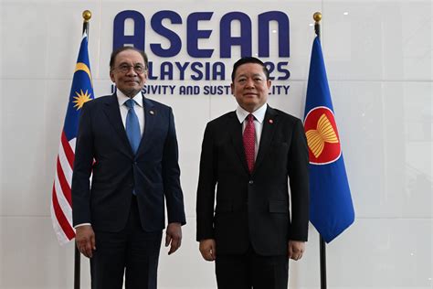 Secretary-General of ASEAN welcomes the Prime Minister of Malaysia on his official visit to the ...