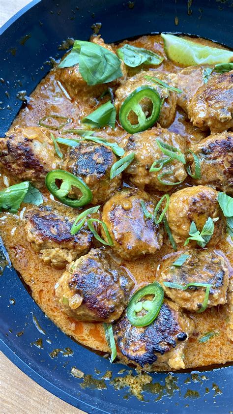 Scallion Chicken Meatballs in Panang Curry Sauce | Dining by Kelly