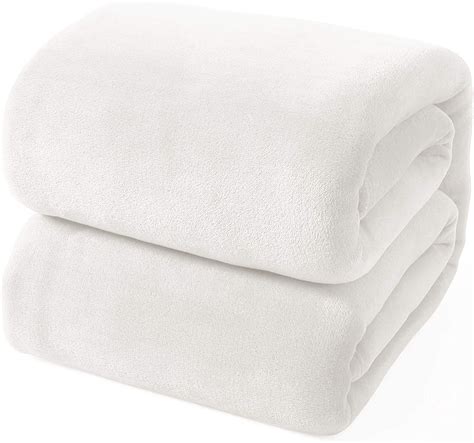 White 100% Polyester Soft Fleece Customized Blanket - Flannel Fleece ...