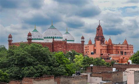 Shahi Idgah dispute: Muslim side moves SC against HC order upholding ...