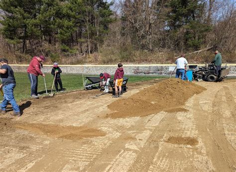 LLL Field Clean Up Day 2025, 90 S Main Street, Leicester, MA, 30 March ...