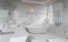montaggio piastrelle bagno arredamento di lusso in marmo e pavimenti in travertino montaggio piastrelle bagno arredamento di lusso in marmo e pavimenti in travertino