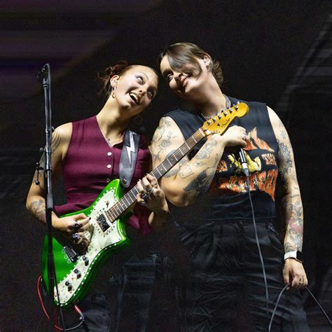 Pearl Jam photos, setlist from Raleigh NC concert May 11, 2025 ...