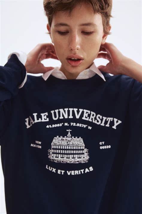 Women's Navy blue/Yale Printed sweatshirt | H&M IN