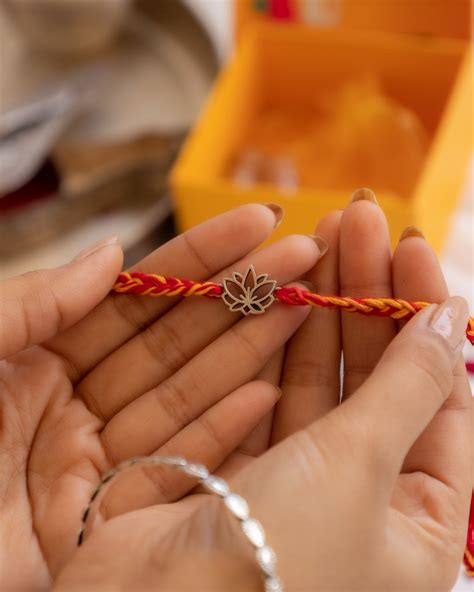 Moh Intricate Lotus Rakhi