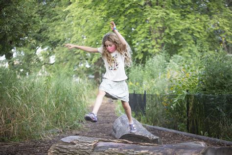 Grade School — Chicago Waldorf School