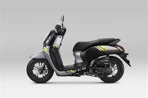 Review Lengkap Honda Scoopy: Motor Kekinian yang Stylish dan Irit